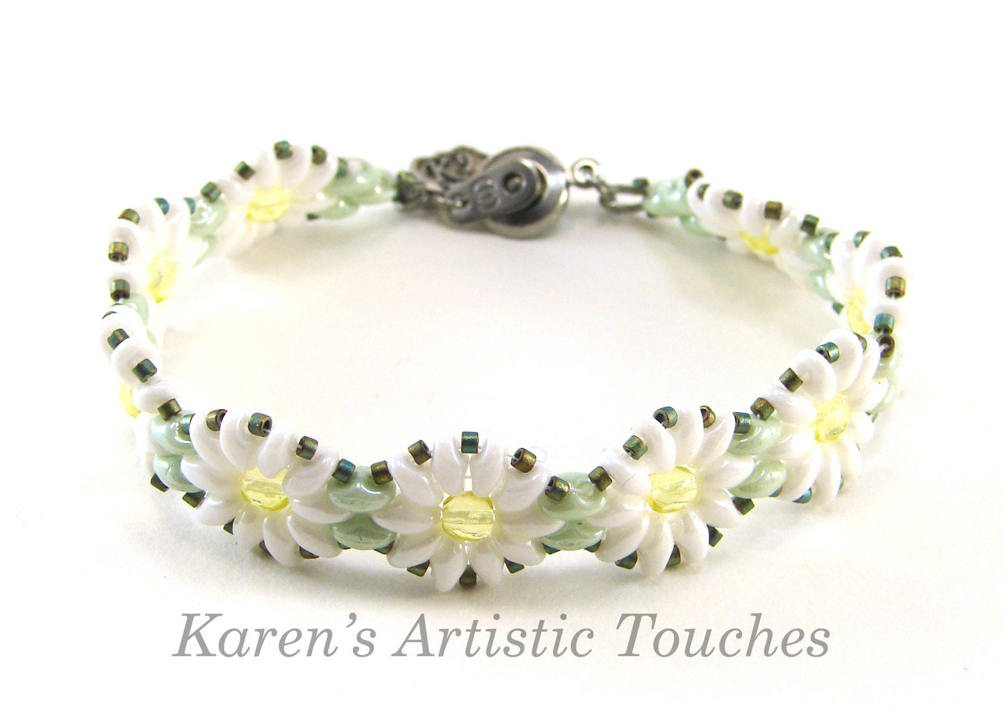 White and Green Daisy Beaded Bracelet, Floral Beaded Jewelry, Perfect Gift for Wife, Statement Piece