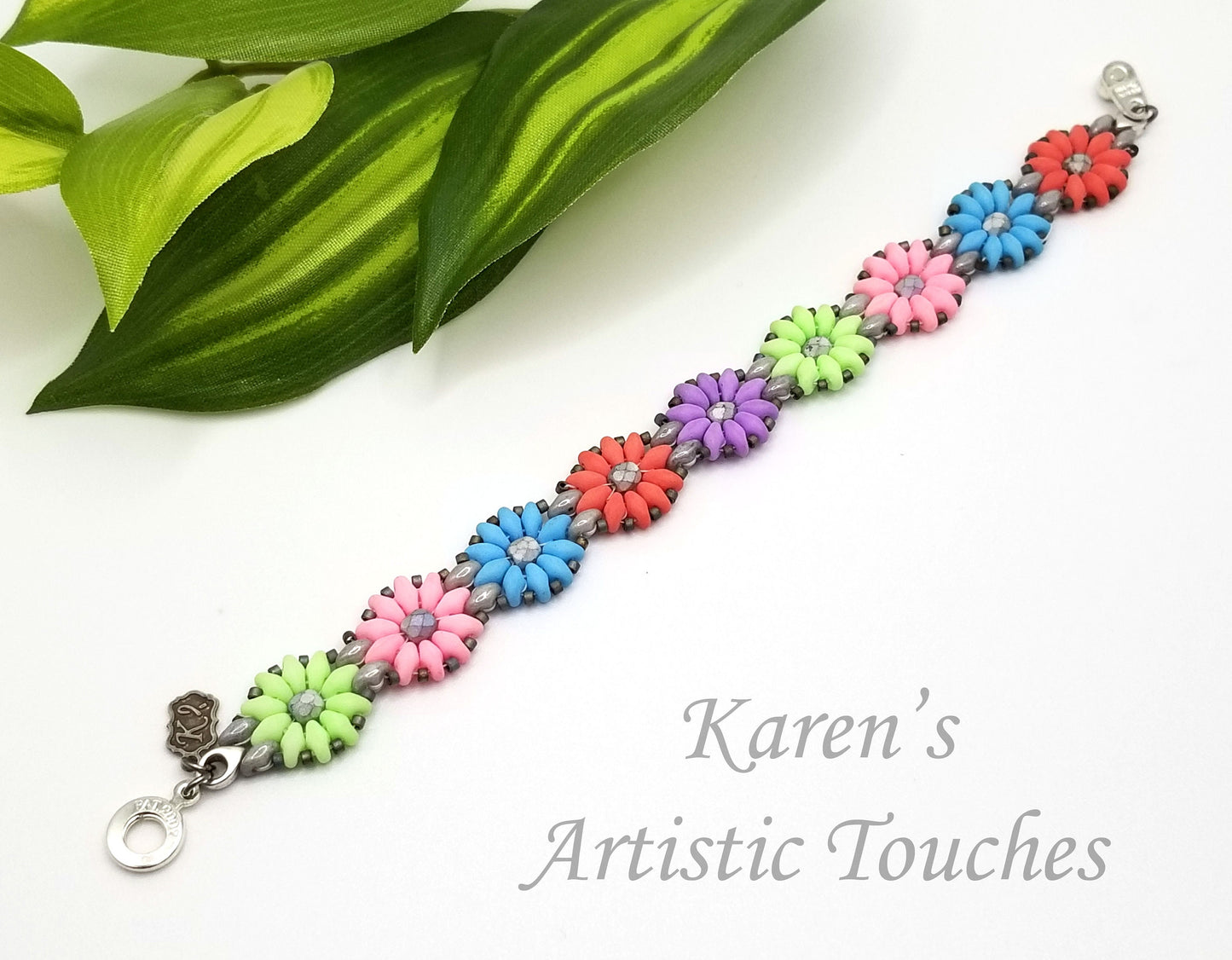 Daisy Chain Beaded Weaving Bracelet, Frosted Pastel Colors Flower Bracelet, Multicolor Jewelry, Teen Gift